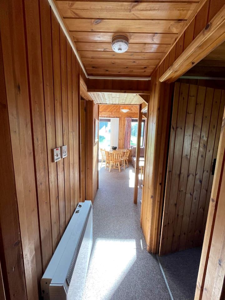 Charming 3-Bedroom Scandinavian Lodge Retreat in Camelford, Cornwall