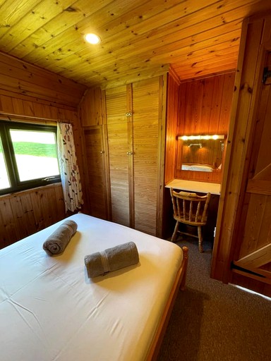 Cabins (United Kingdom, Camelford, England)