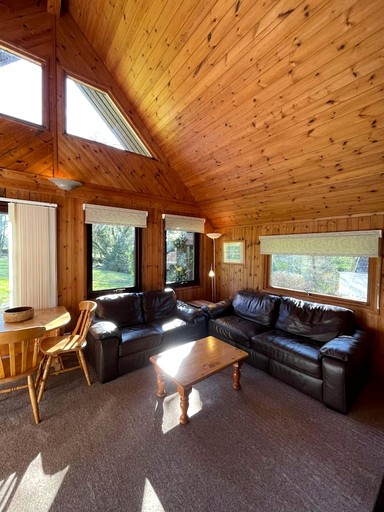 Cabins (United Kingdom, --, England)