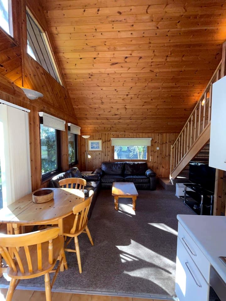 Serene 3-Bedroom Scandinavian Lodge in Camelford, Cornwall