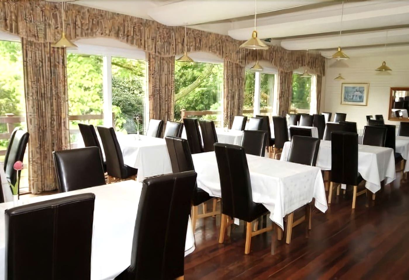 Serene 3-Bedroom Scandinavian Lodge in Camelford, Cornwall