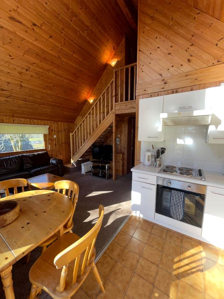 Serene 3-Bedroom Scandinavian Lodge in Camelford, Cornwall