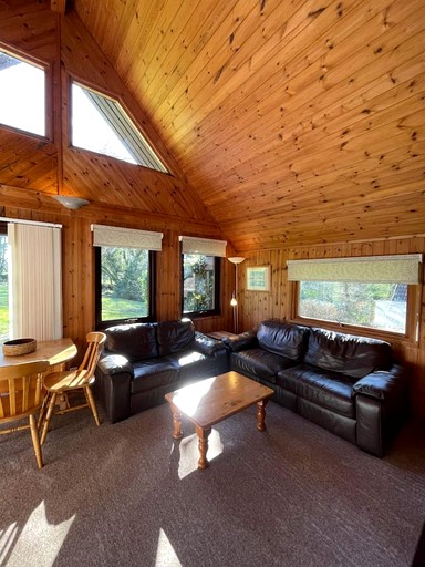 Cabins (United Kingdom, --, England)