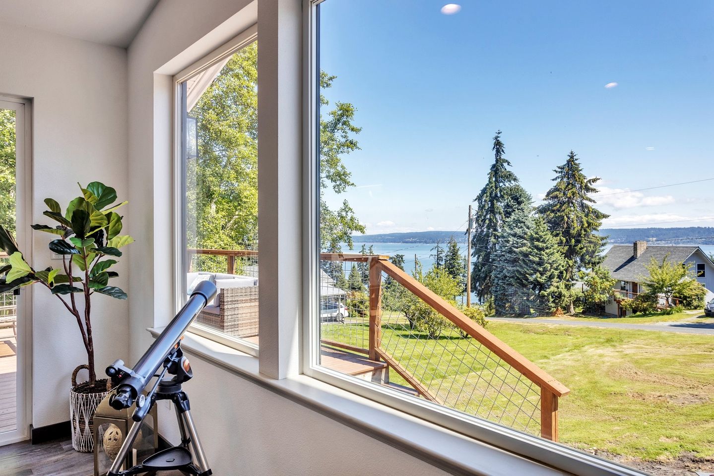 Outstanding Cottage with Fire Pit in Greenbank, Washington