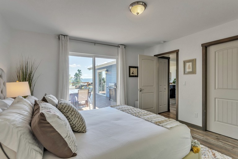 Cottages (United States of America, Greenbank, Washington)