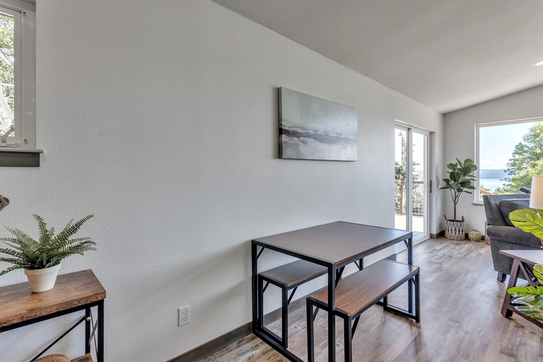 Cottages (United States of America, Greenbank, Washington)