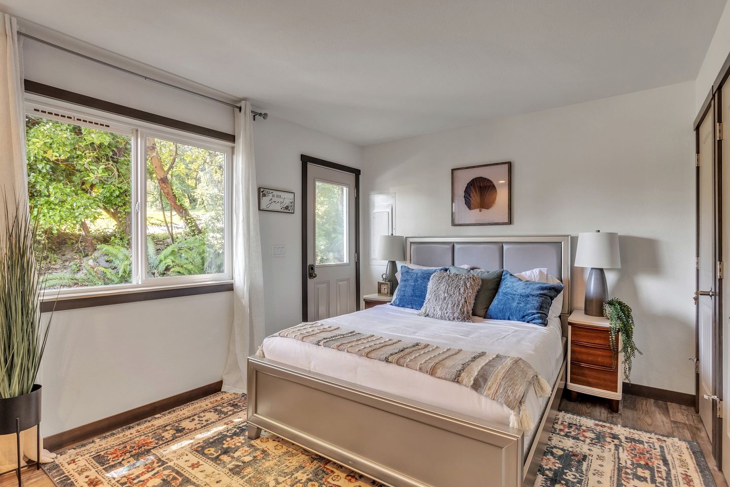 Outstanding Cottage with Fire Pit in Greenbank, Washington