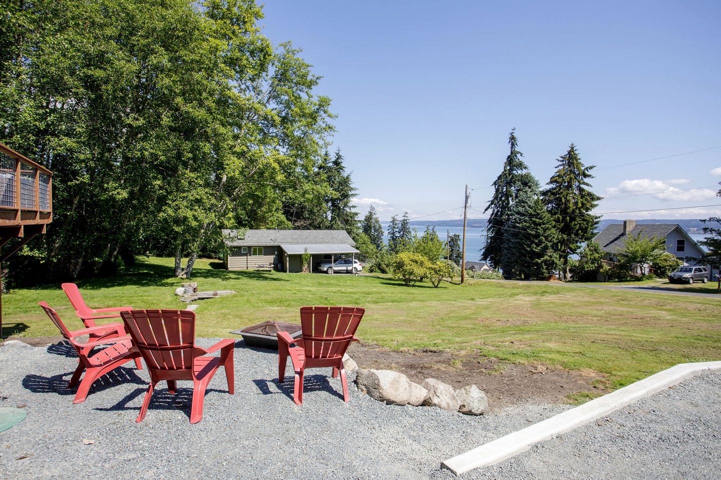 Outstanding Cottage with Fire Pit in Greenbank, Washington