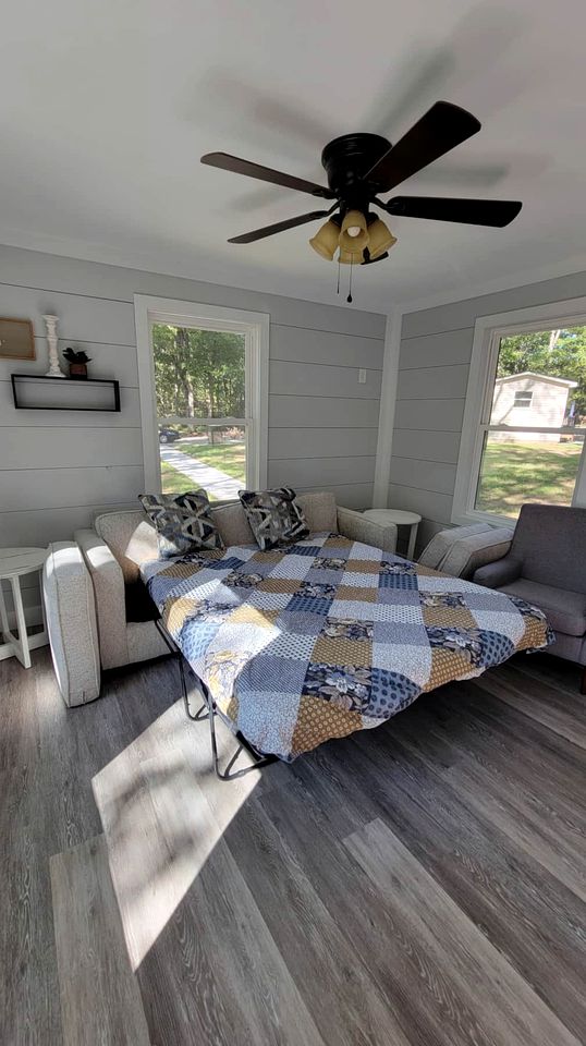 Cozy Secluded Cabin near Owensville, Missouri - Ideal for a Relaxing Glamping Getaway with Your Loved One