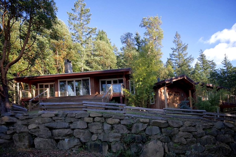 Cabins (Salt Spring Island, British Columbia, Canada)