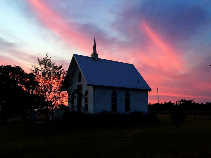 Cottage rental for weekend getaways from Houston