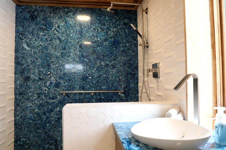 Designer Rentals (Bellevue, Iowa, United States of America)