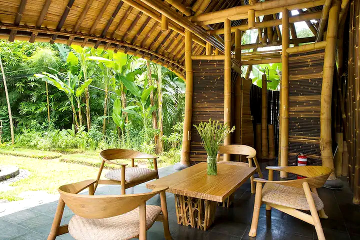 Magical Bali Villa With Pool and Tropical Surroundings