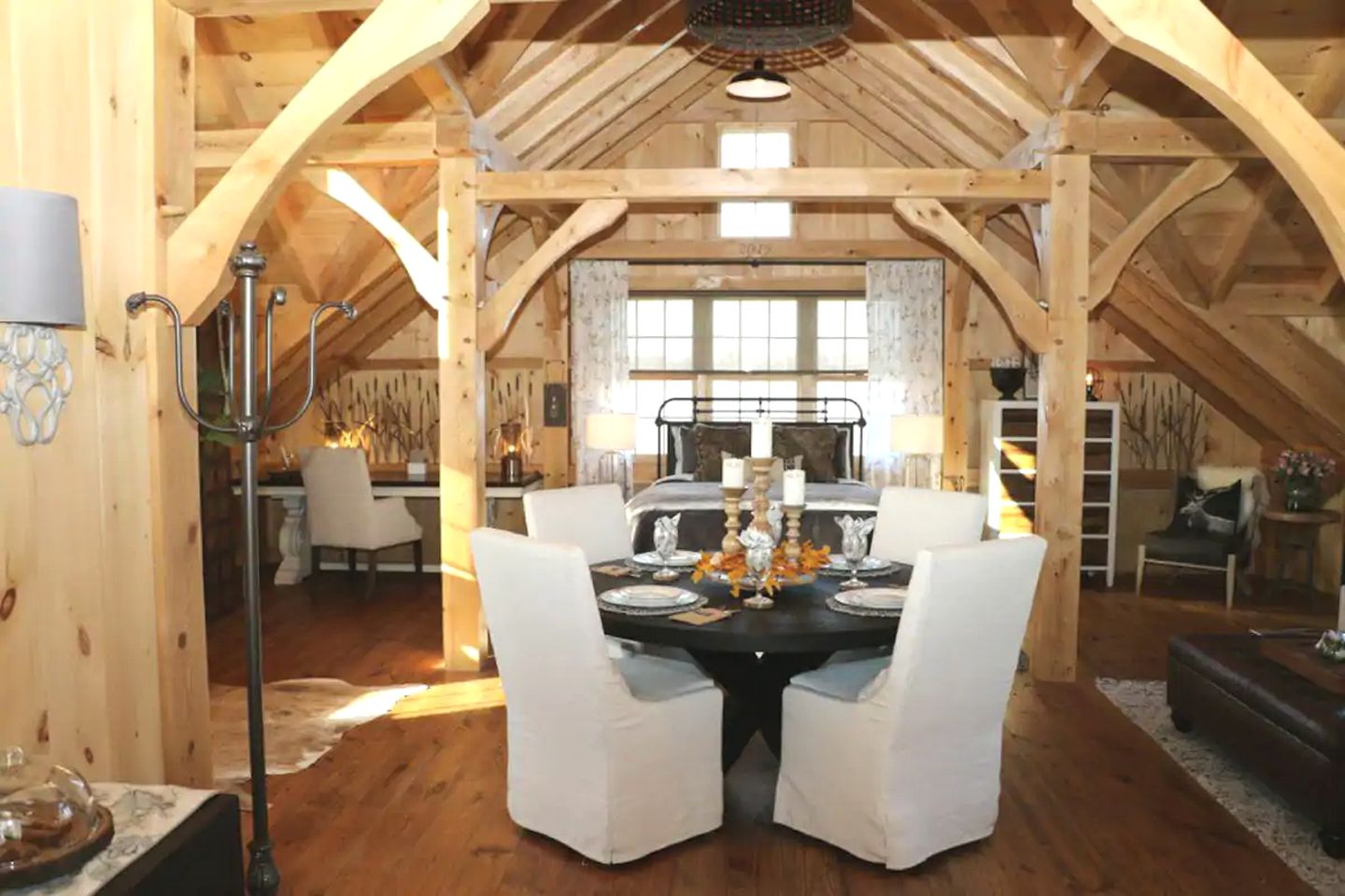 Waterfront Barn Accommodation Ideal for a Weekend Getaway from Philadelphia