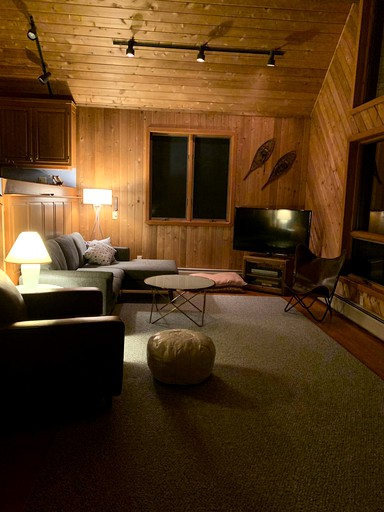 Cabins (Ludlow, Vermont, United States of America)