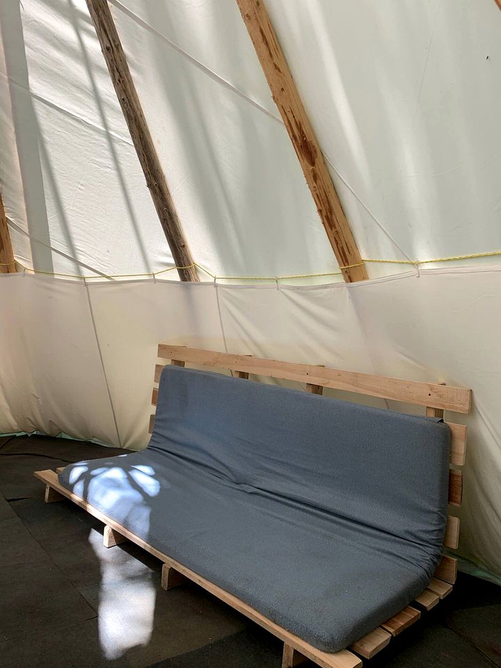 Tranquil Tipi Rental for a Relaxing Getaway in Quebec