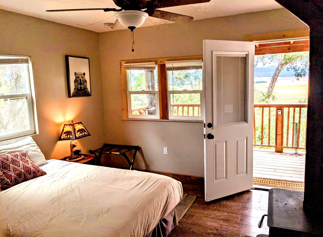 Santa Ysabel Lakeview Glamping: Your Secluded Nature Escape