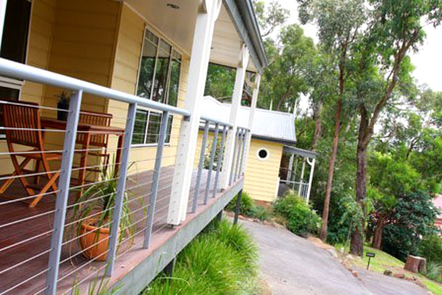 Romantic Bed and Breakfast in the Rolling Hills of Yarra Valley, Victoria