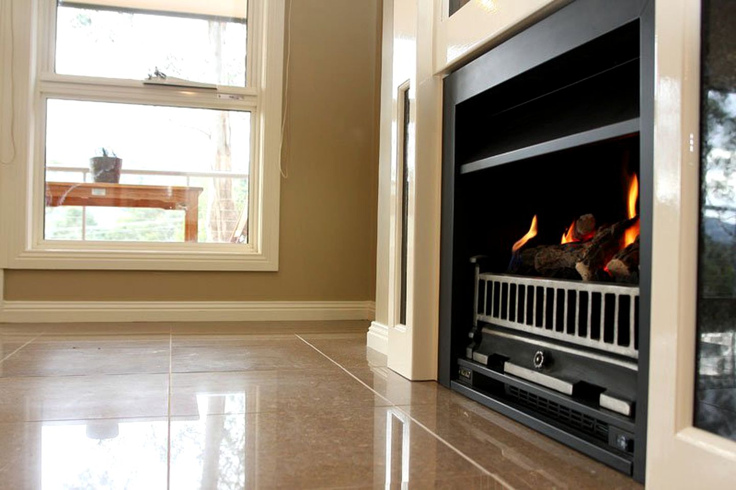 Romantic Bed and Breakfast in the Rolling Hills of Yarra Valley, Victoria