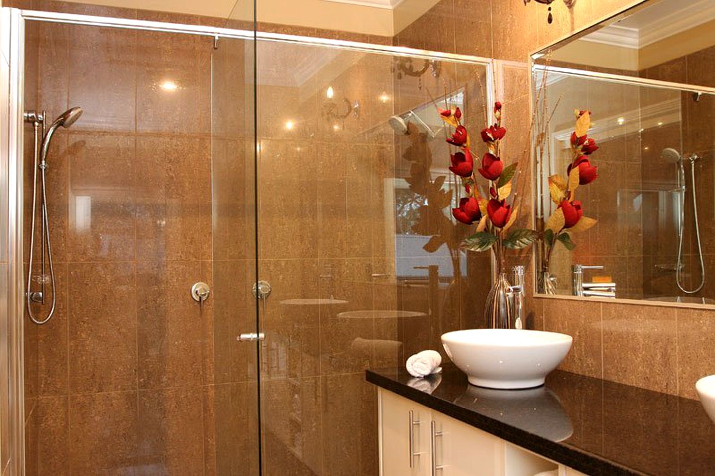 Romantic Bed and Breakfast in the Rolling Hills of Yarra Valley, Victoria