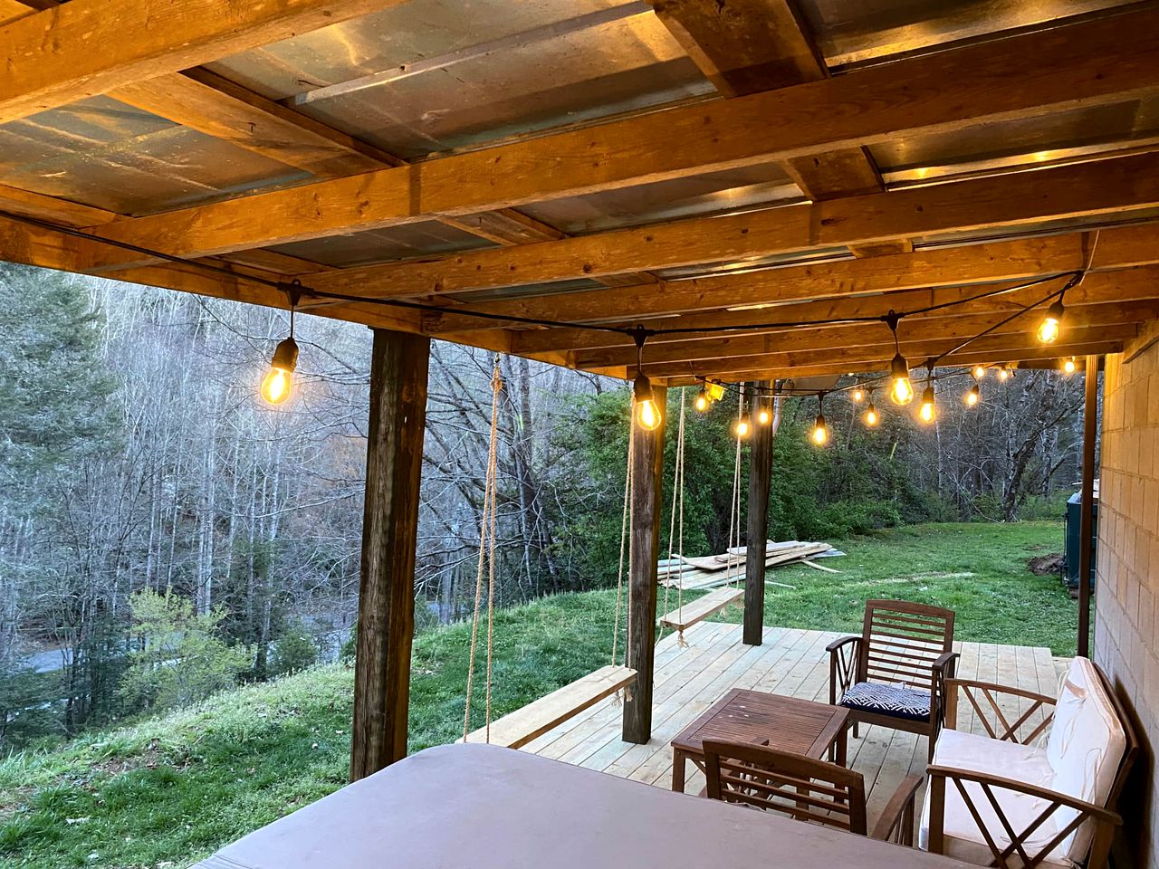 Incredible Mountain Cabin with Private Creek and Hot Tub Allowing Outstanding Views in Bryson City