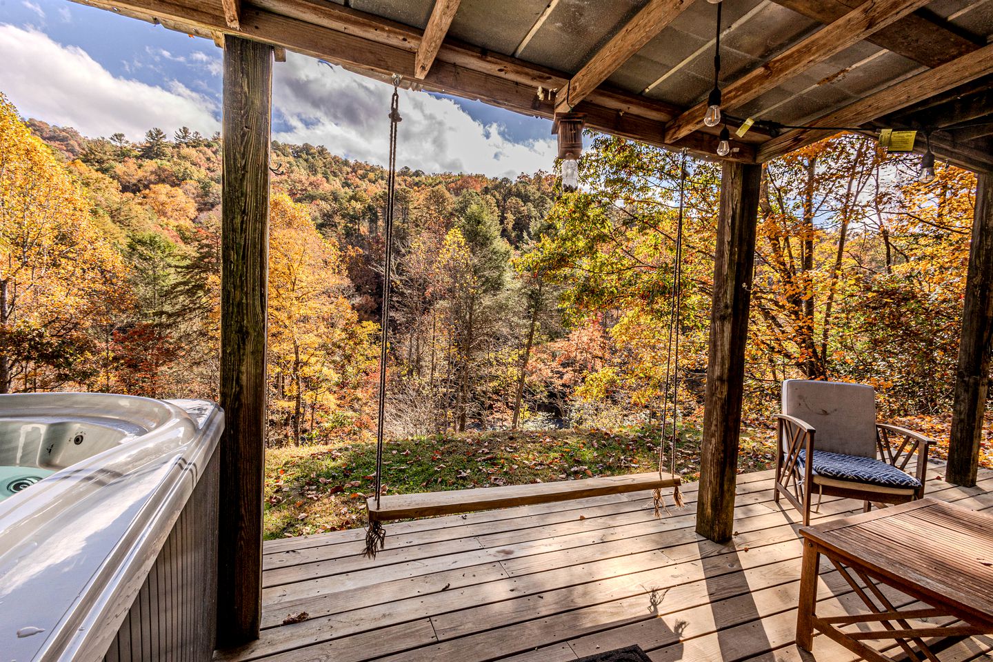 Incredible Mountain Cabin with Private Creek and Hot Tub Allowing Outstanding Views in Bryson City