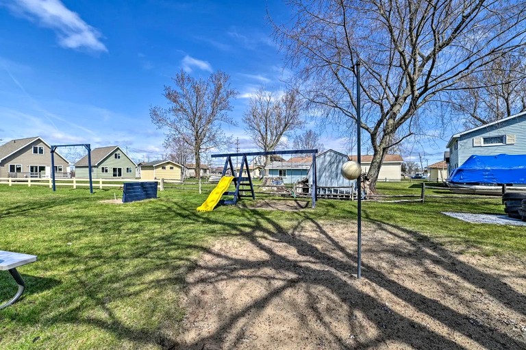 Cabins (United States of America, Houghton Lake, Michigan)