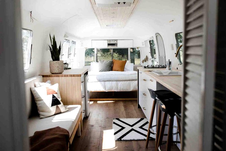 Airstreams (Belleville, Ontario, Canada)