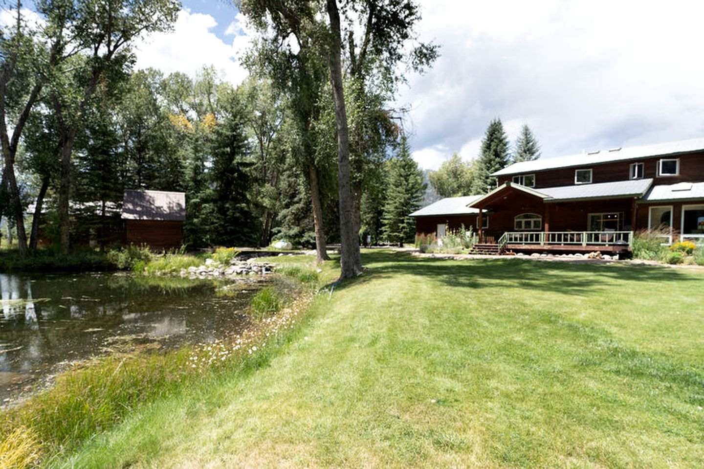 Picturesque Durango Cabin Perfect for a Peaceful Vacation in Colorado
