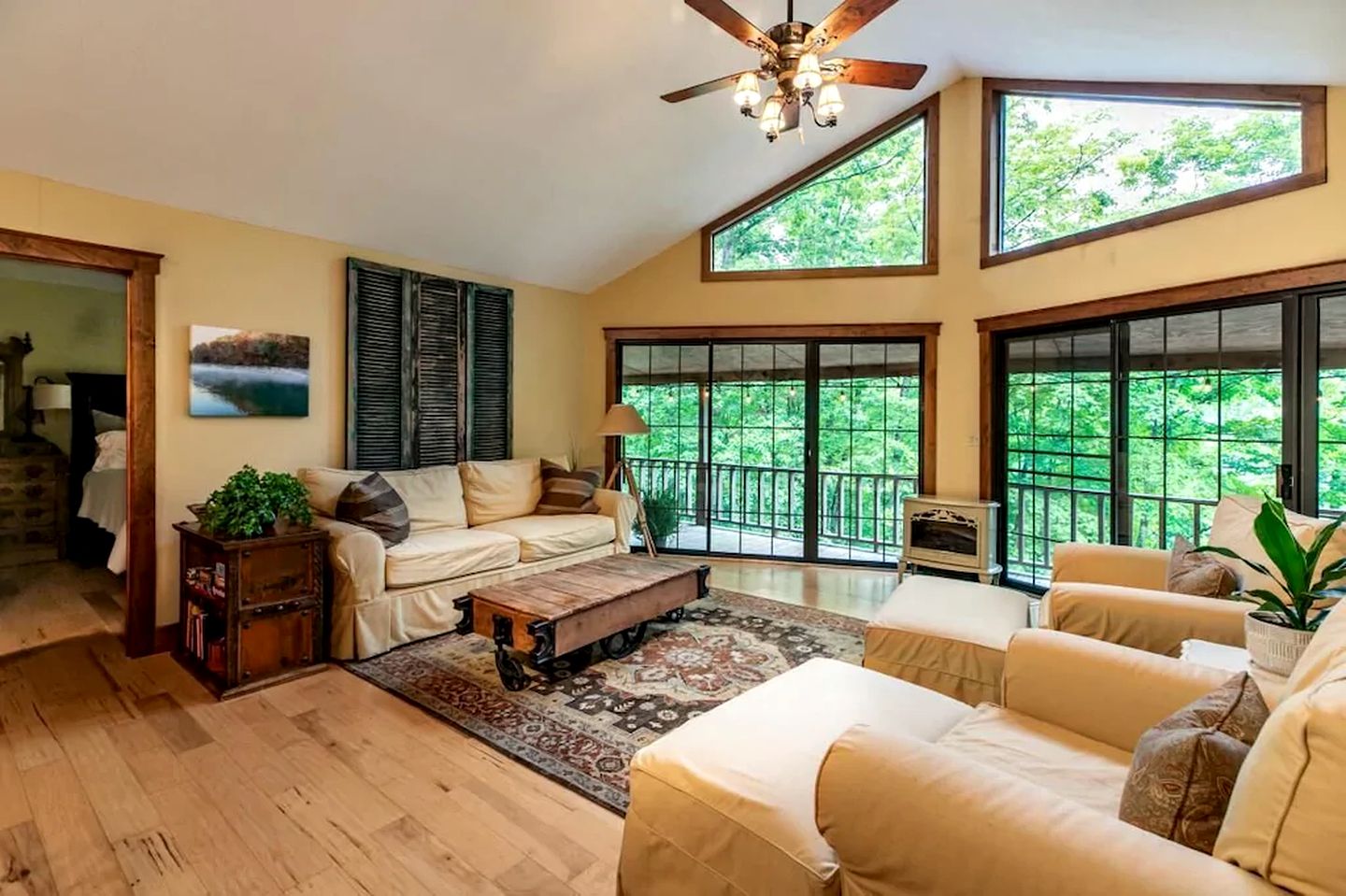 Fantastic Tennessee Vacation Rental for Getaways on Norris Lake