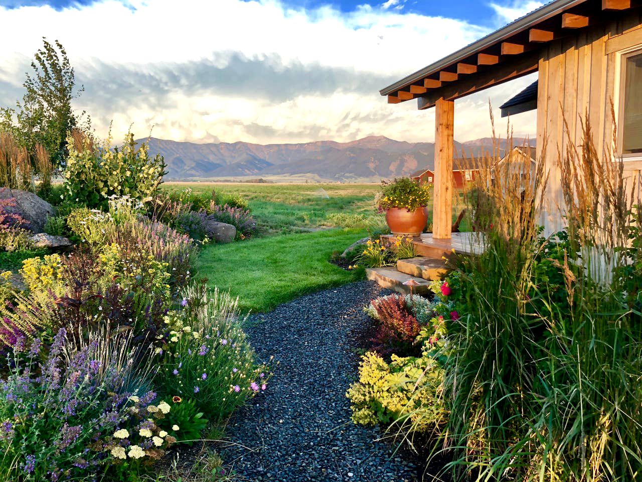 Delightful Cabin Rental for a Mountain Getaway near Bozeman, Montana