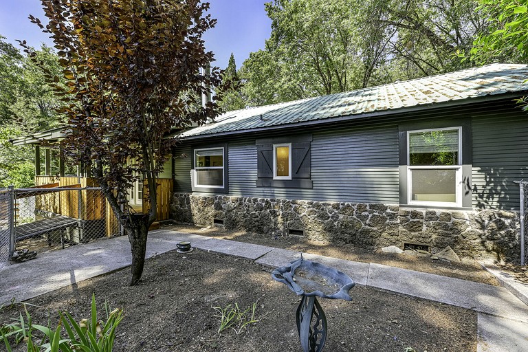 Vacation Rentals (United States of America, Dunsmuir, California)