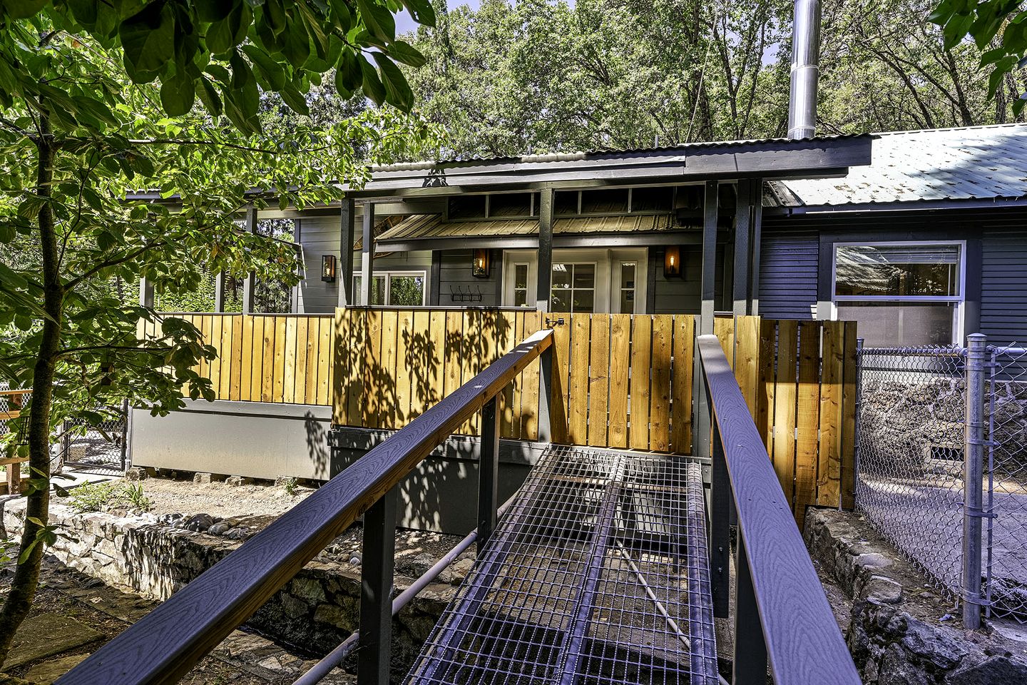 Peaceful Mountain Cottage with Creekside Deck & Private Yard in Dunsmuir, California