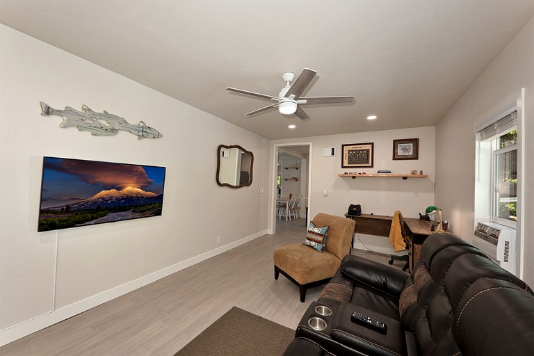 Vacation Rentals (United States of America, Dunsmuir, California)