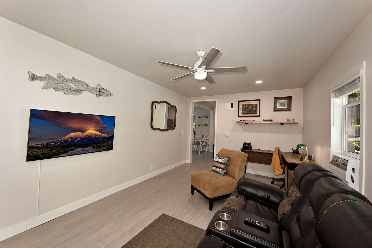 Peaceful Mountain Cottage with Creekside Deck & Private Yard in Dunsmuir, California