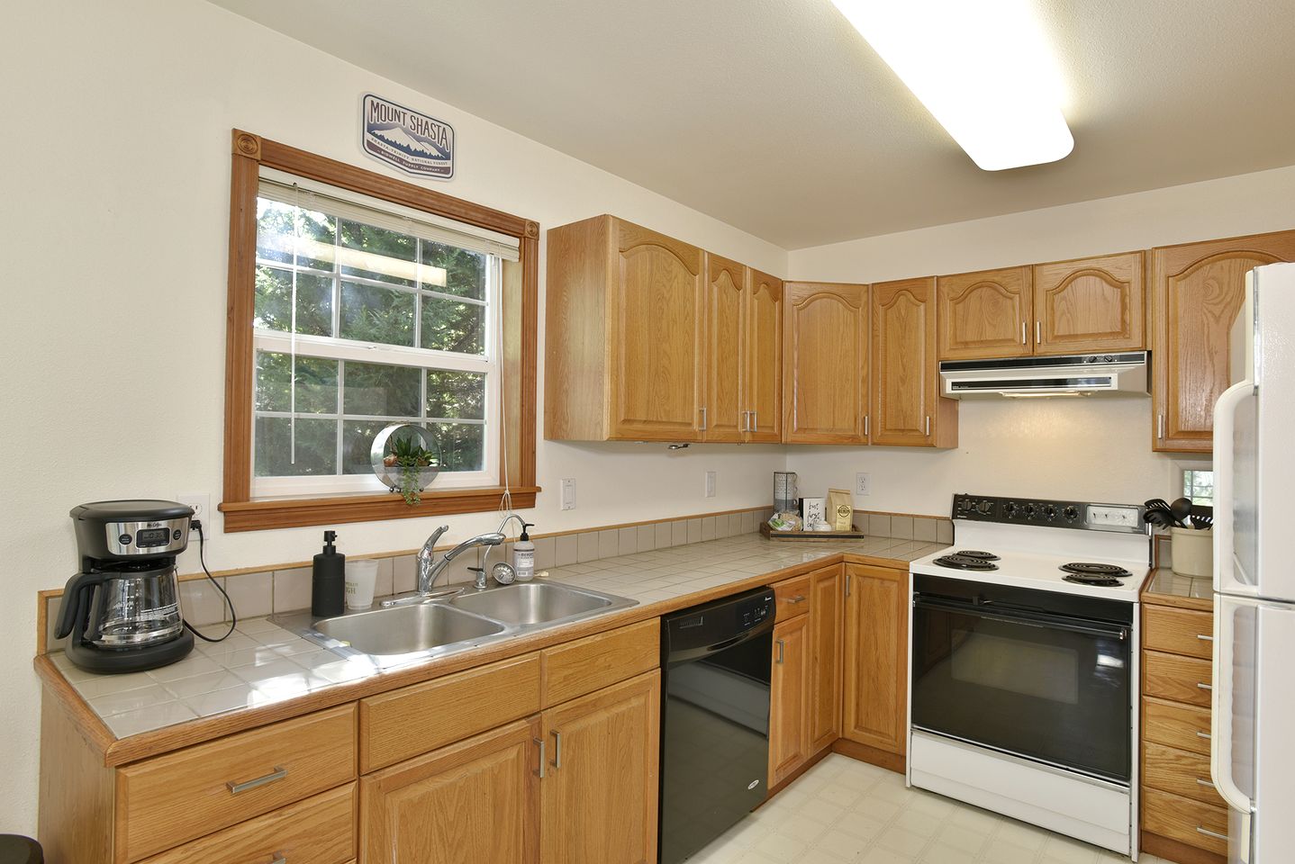 Comfortable Home Base for a Longer Getaway in Mount Shasta, California