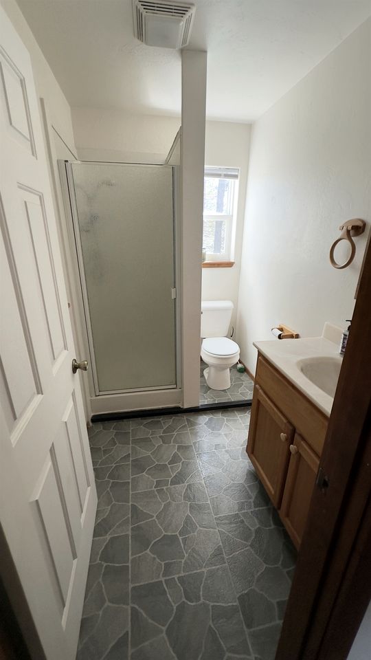 Quiet Forest-Edge Escape for Extended Stays in Weed, California