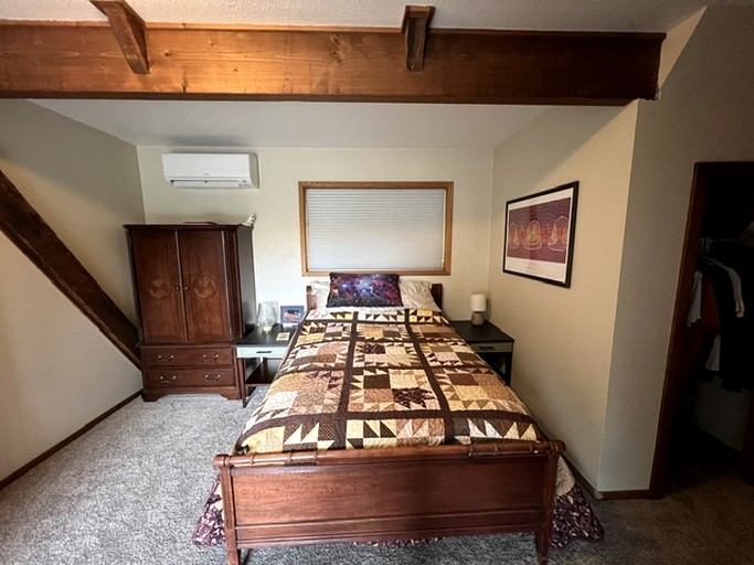 Vacation Rentals (United States of America, Weed, California)