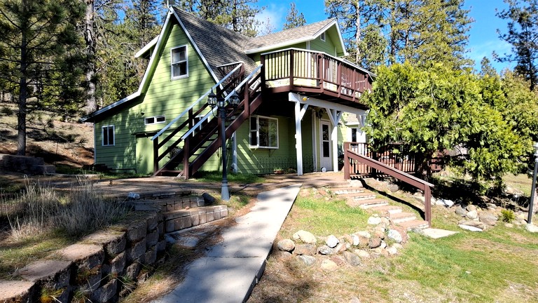 Vacation Rentals (United States of America, Weed, California)