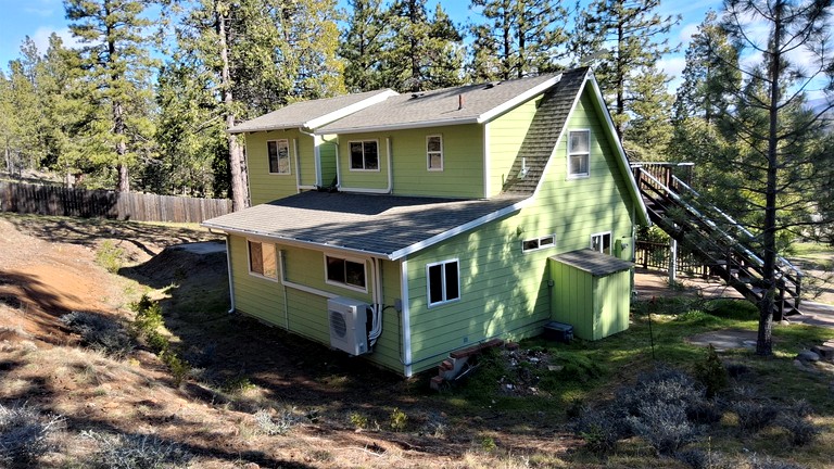 Vacation Rentals (United States of America, Weed, California)