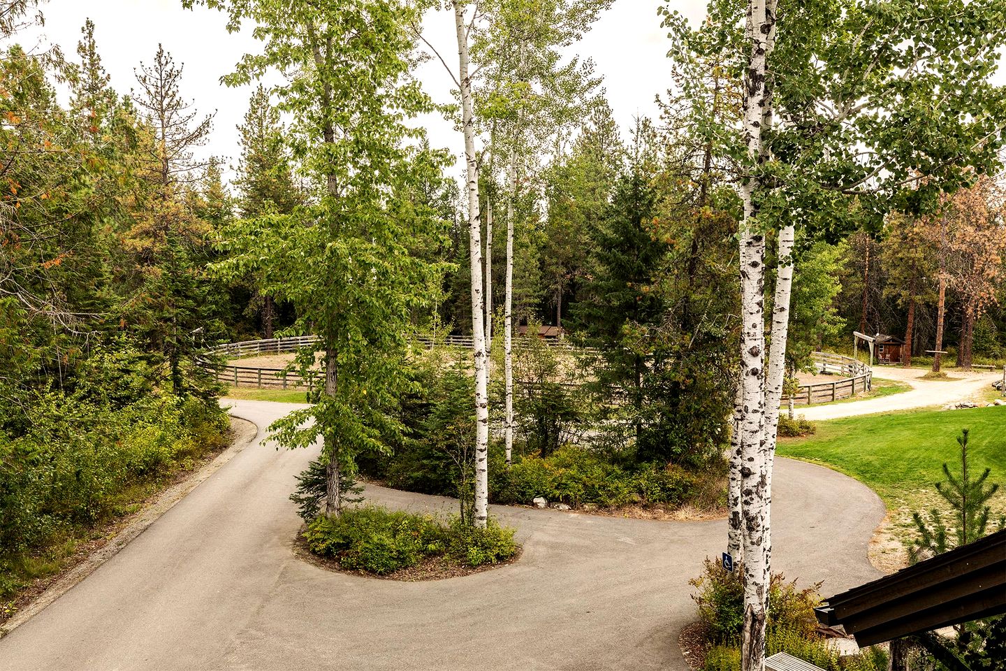 Nature-Inspired Retreat with Lush Forest Views in Sandpoint, Idaho