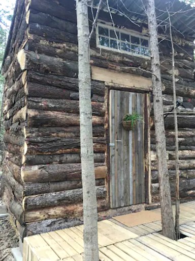 Cabins (Canada, Markdale, Ontario)