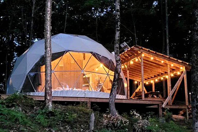 Dome Glamping for a Nature Escape in Quebec | Domes (Brownsburg-Chatham, Quebec, Canada)