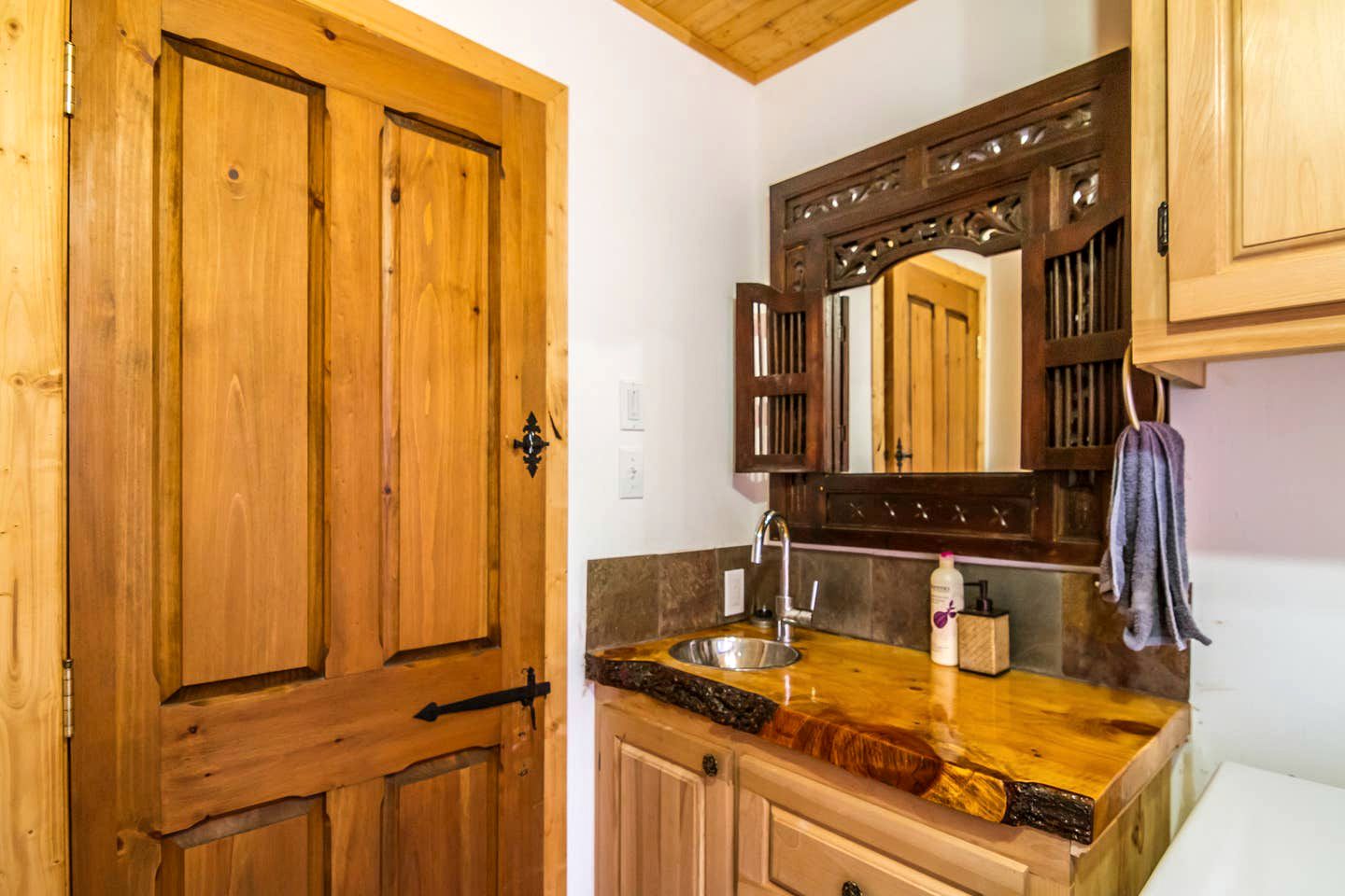 Stunning Dome Rental Perfect for Glamping in Quebec