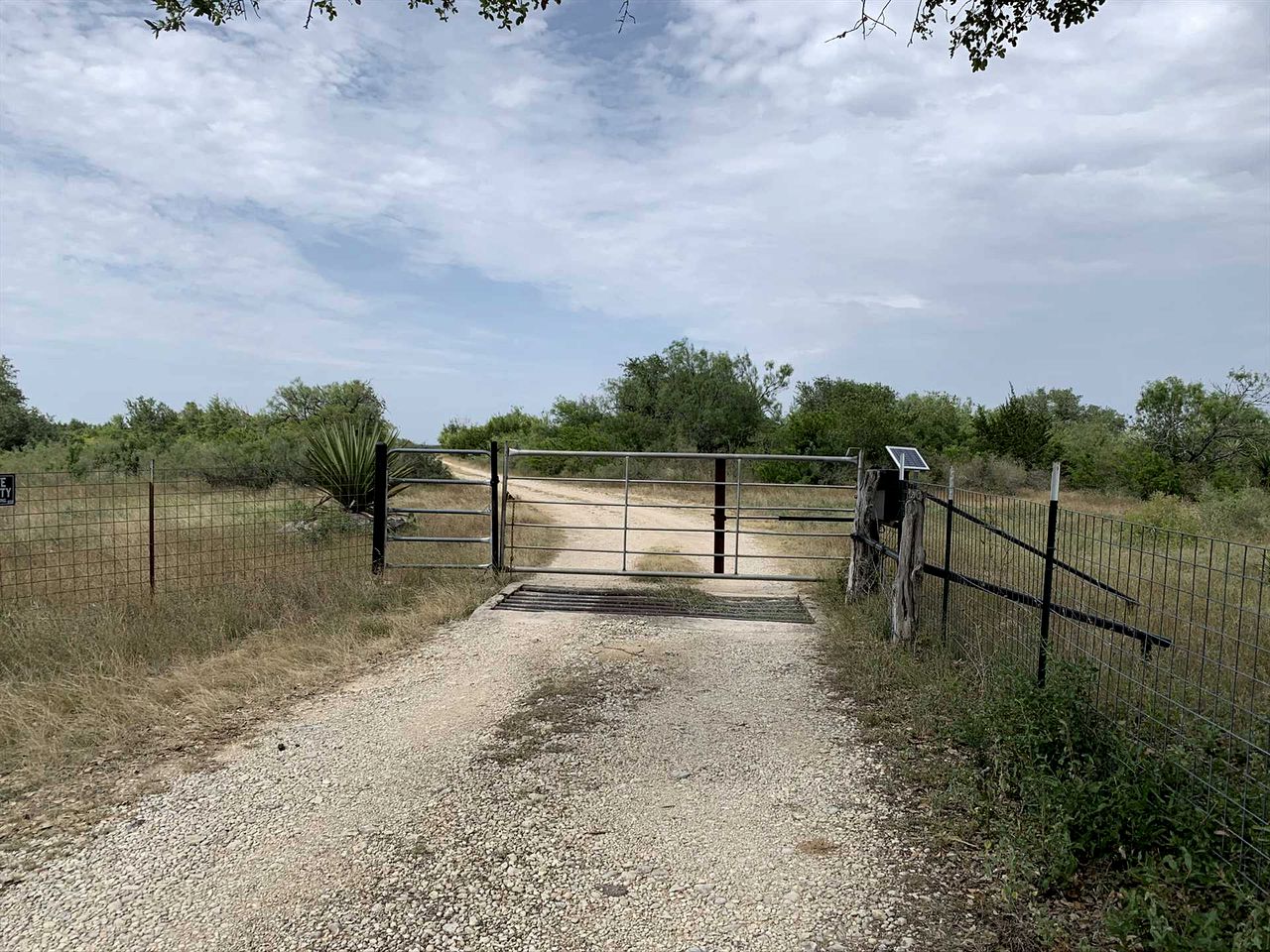 Mighty Oaks Retreat, Valdina Farms, D'Hanis, TX