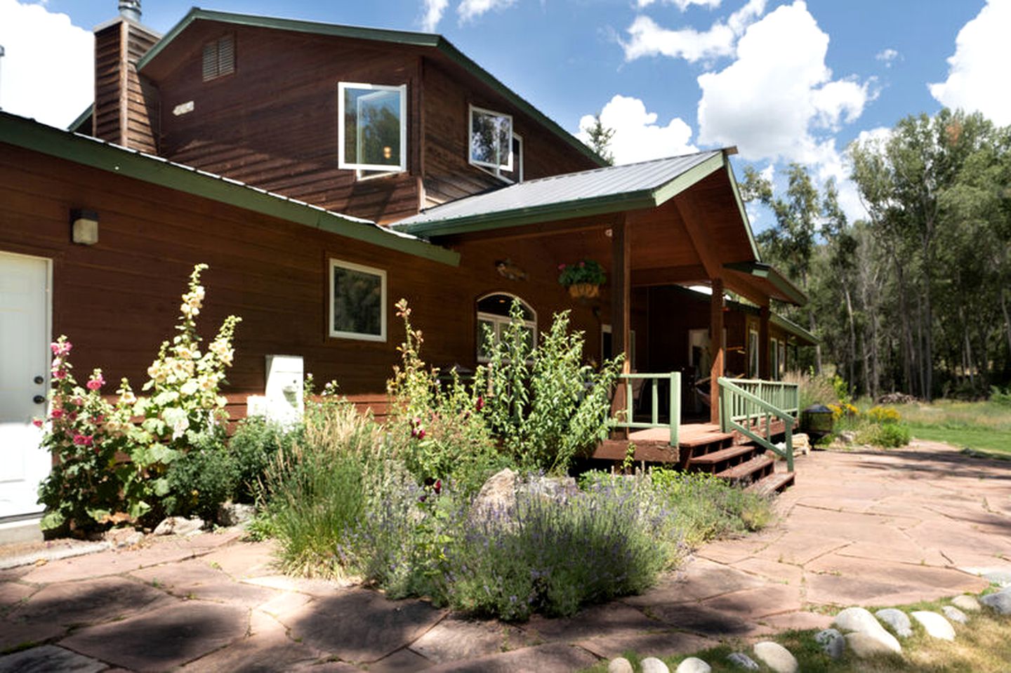 Picturesque Durango Cabin Perfect for a Peaceful Vacation in Colorado
