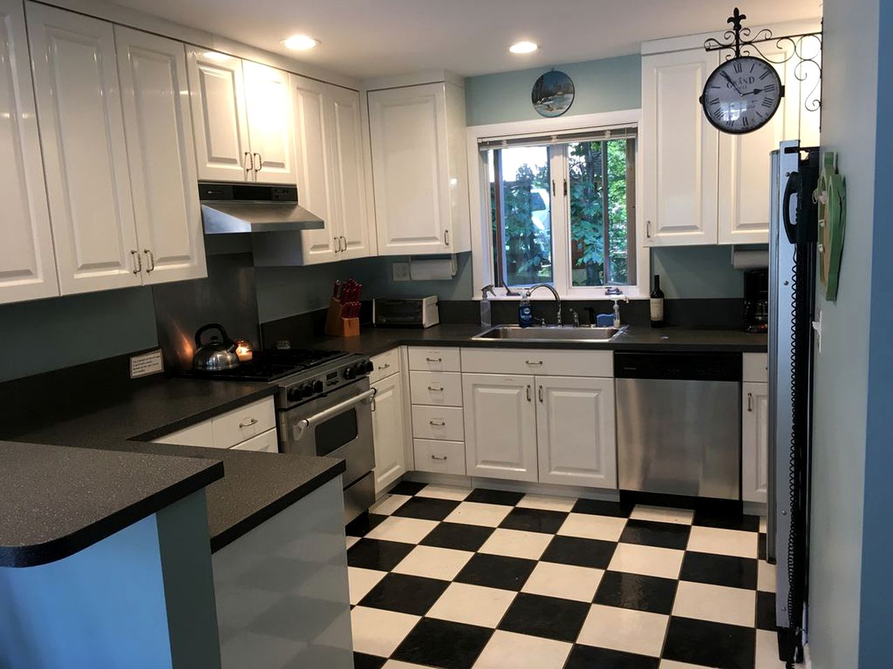 Secluded Family-Friendly Cabin with a Pool Table in Wilmington, Vermont