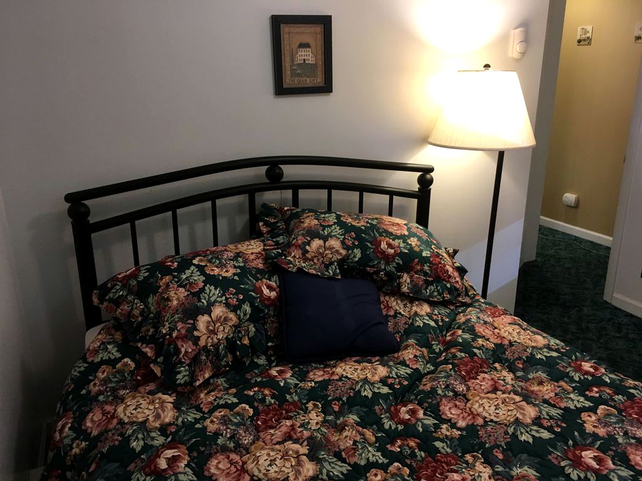 Secluded Family-Friendly Cabin with a Pool Table in Wilmington, Vermont