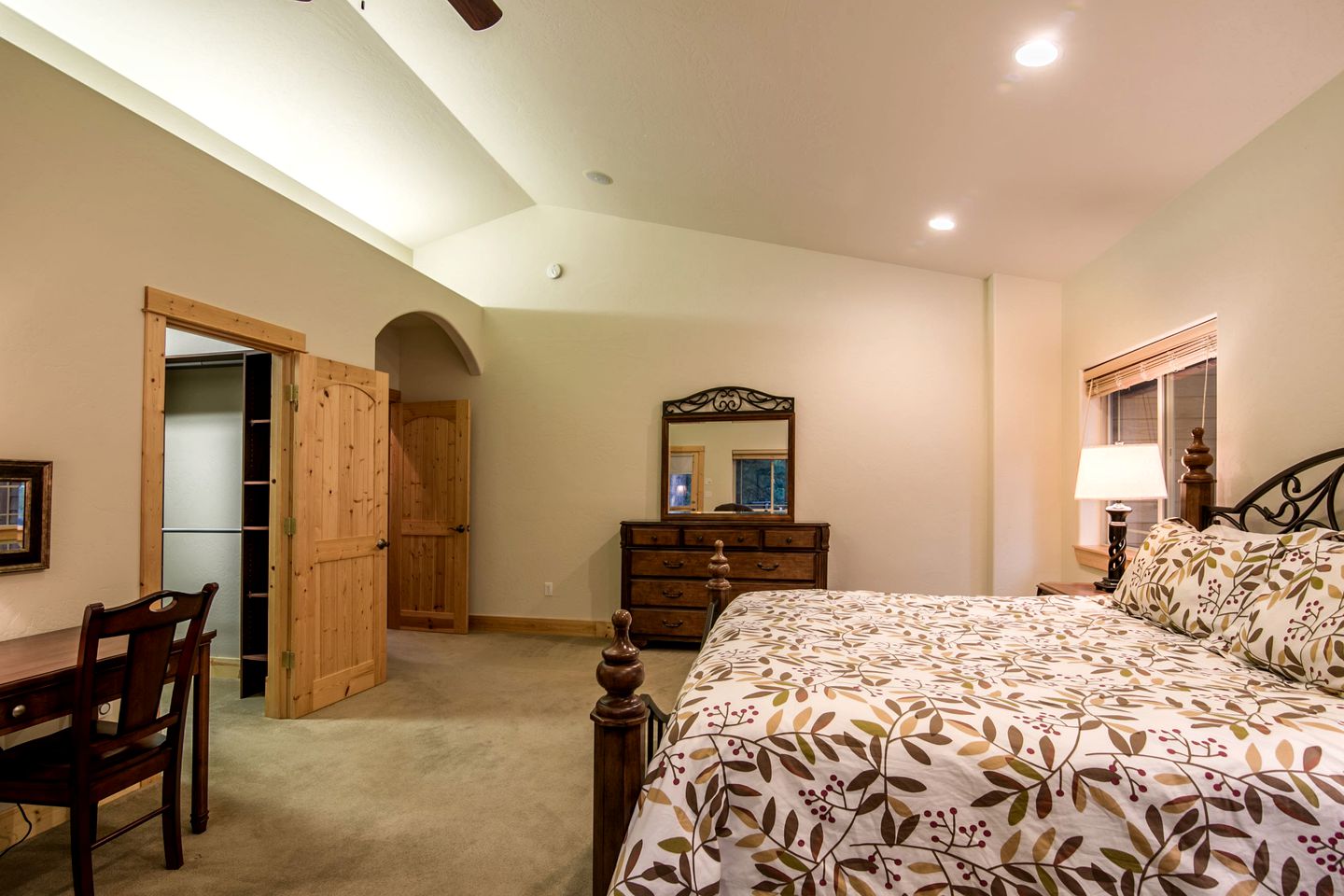 Family-Friendly Cabin Rental near Hamilton, Montana
