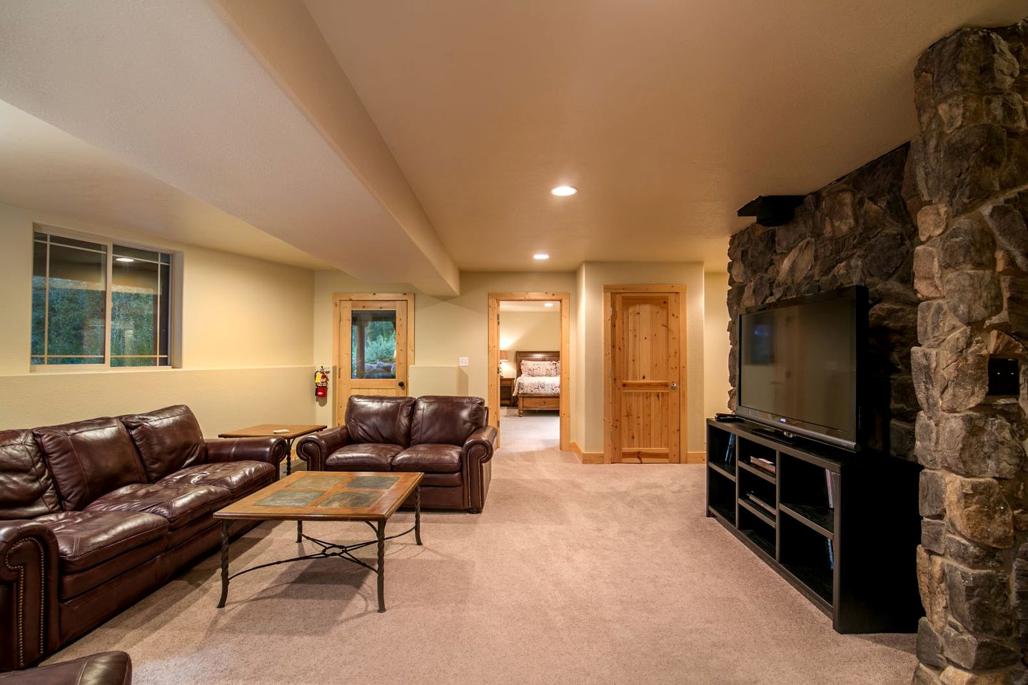 Family-Friendly Cabin Rental near Hamilton, Montana